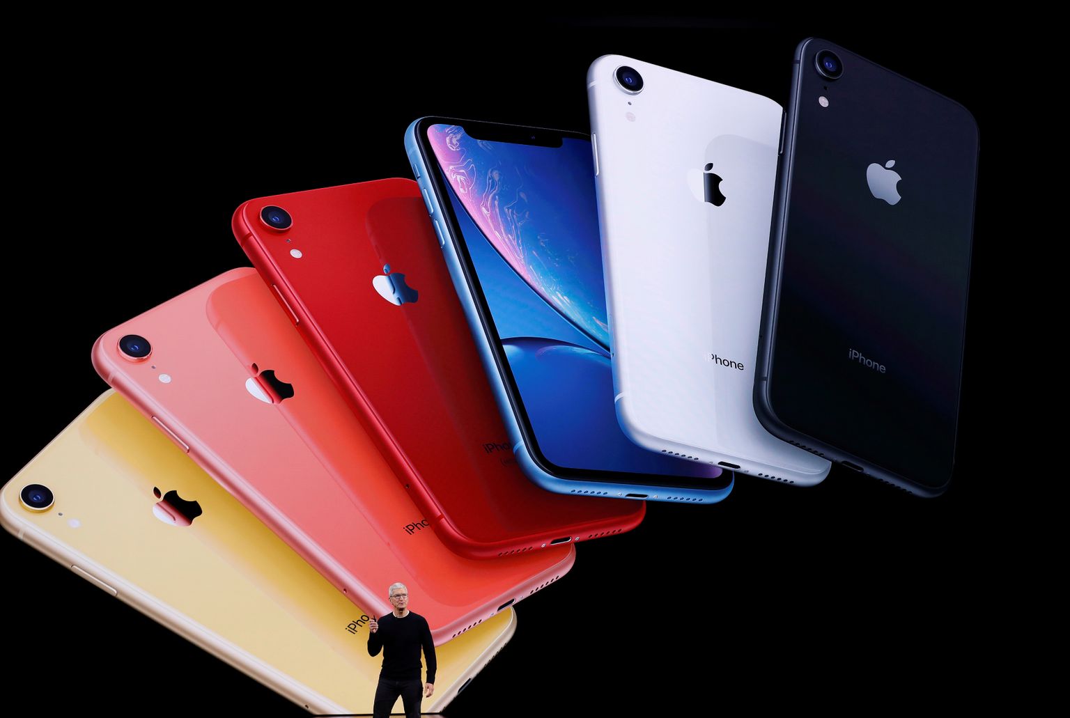 Apple'i juht Tim Cook iPhone'i esitlusel