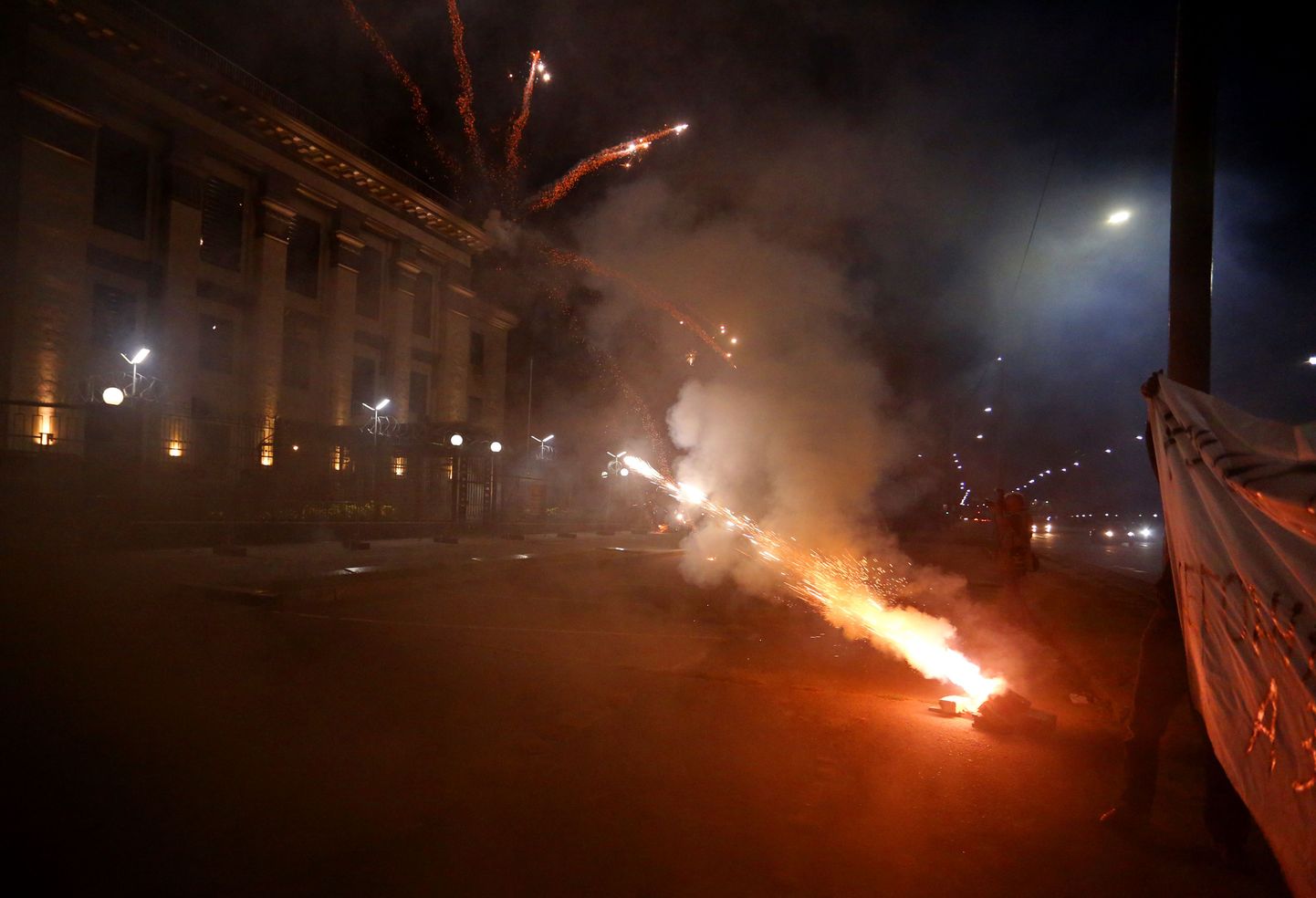Meeleavaldused Kiievi Vene suursaatkonna juures.