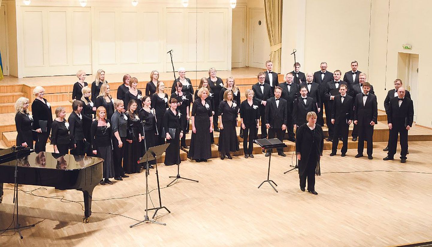 Estonia seltsi segakoor on Pärnu linnaorkestriga varemgi koostööd teinud.