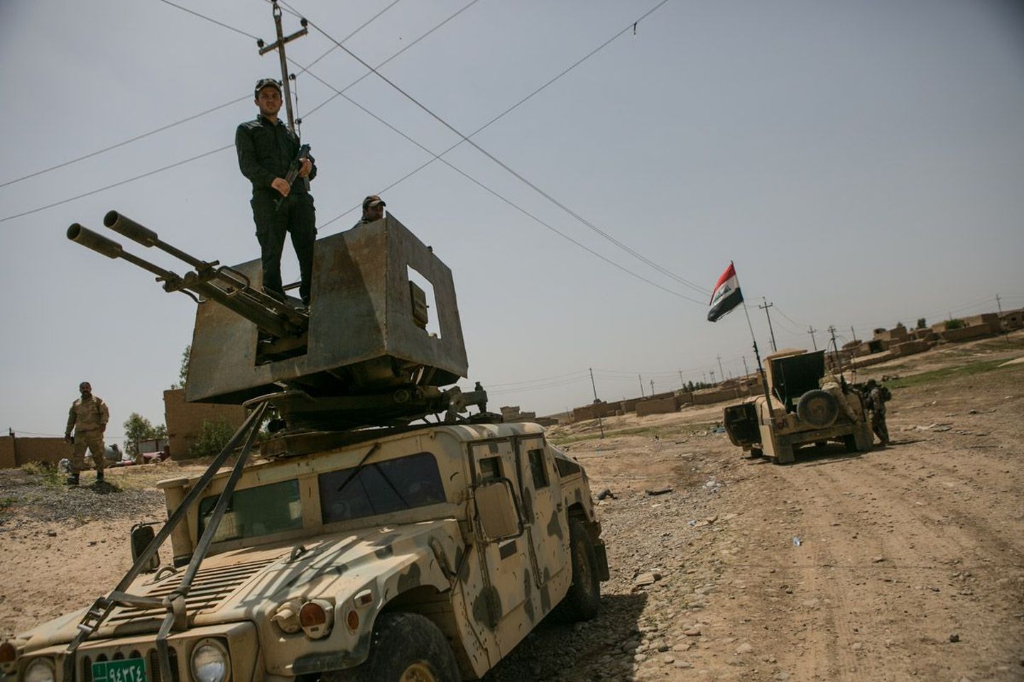 Iraagi valitsusvägede sõdurid Mahanna küla lähedal.