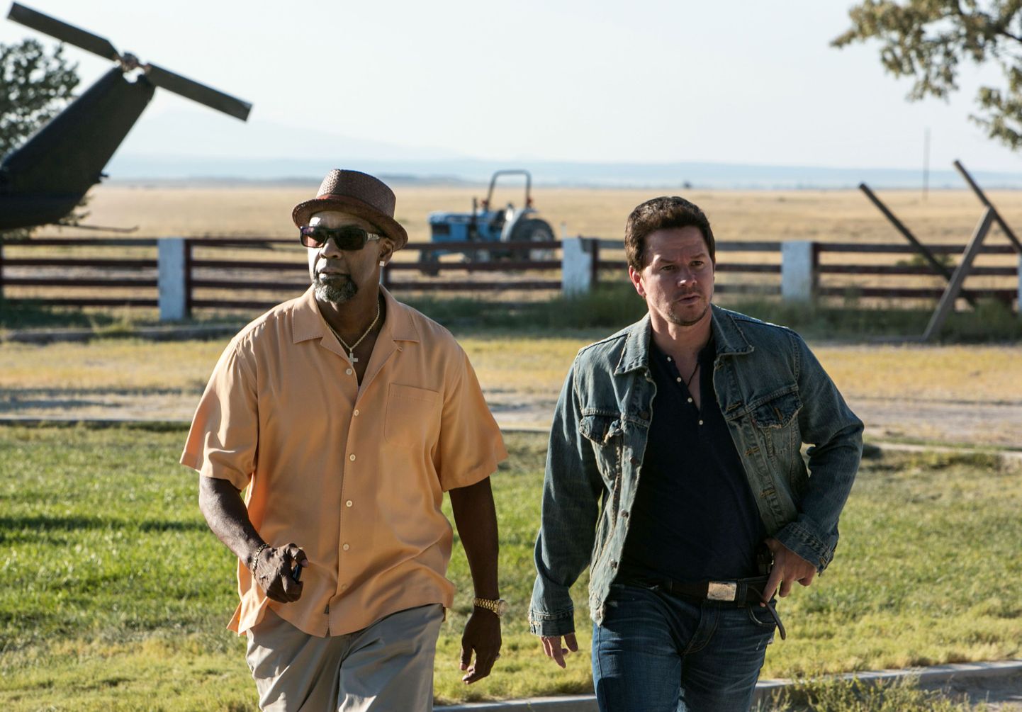 Denzel Washington ja Mark Wahlberg filmis "2 Guns"