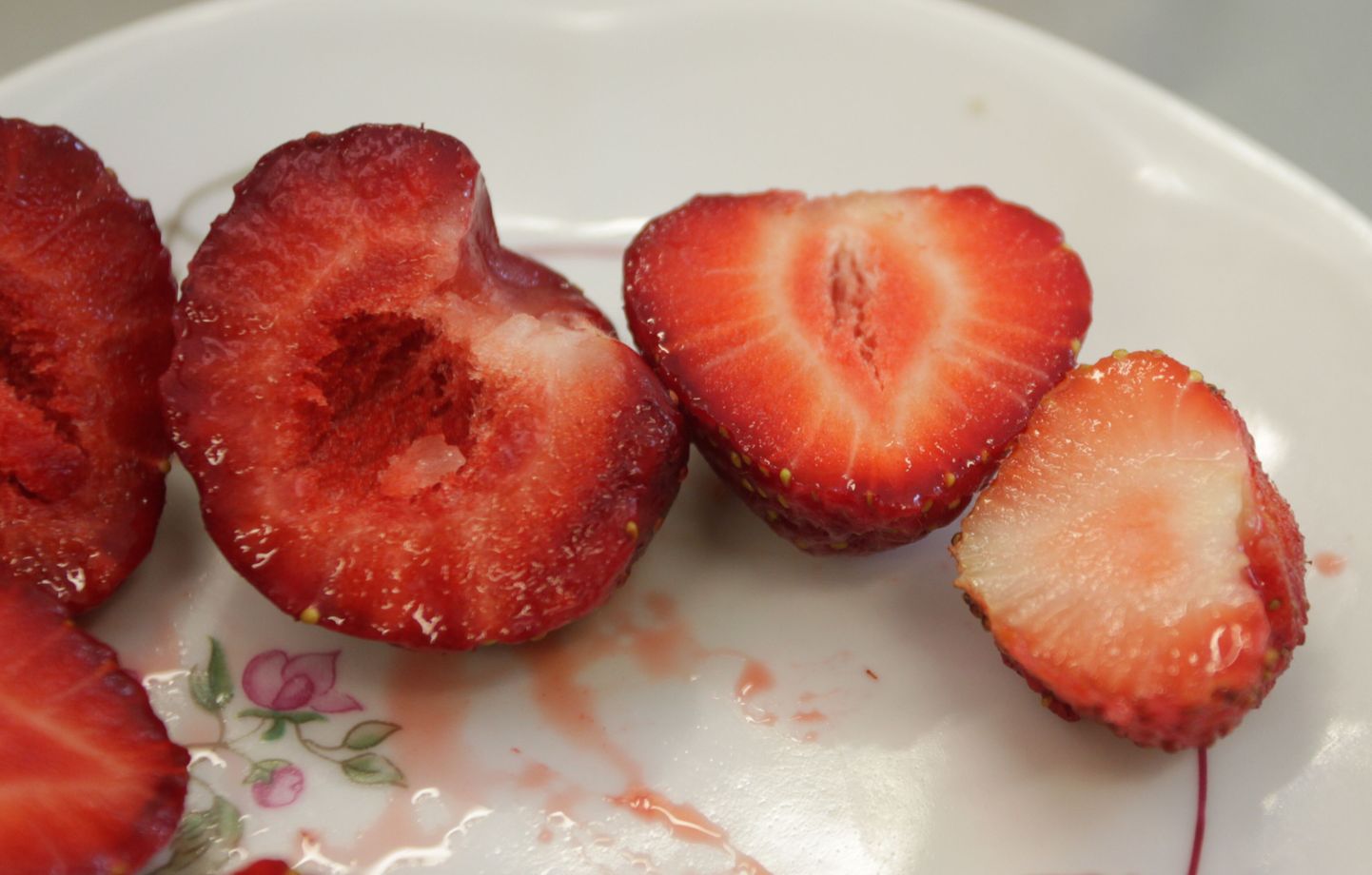 Muu hulgas võttis varas sügavkülmast kaasa maasikad. Foto on illustratiivne.