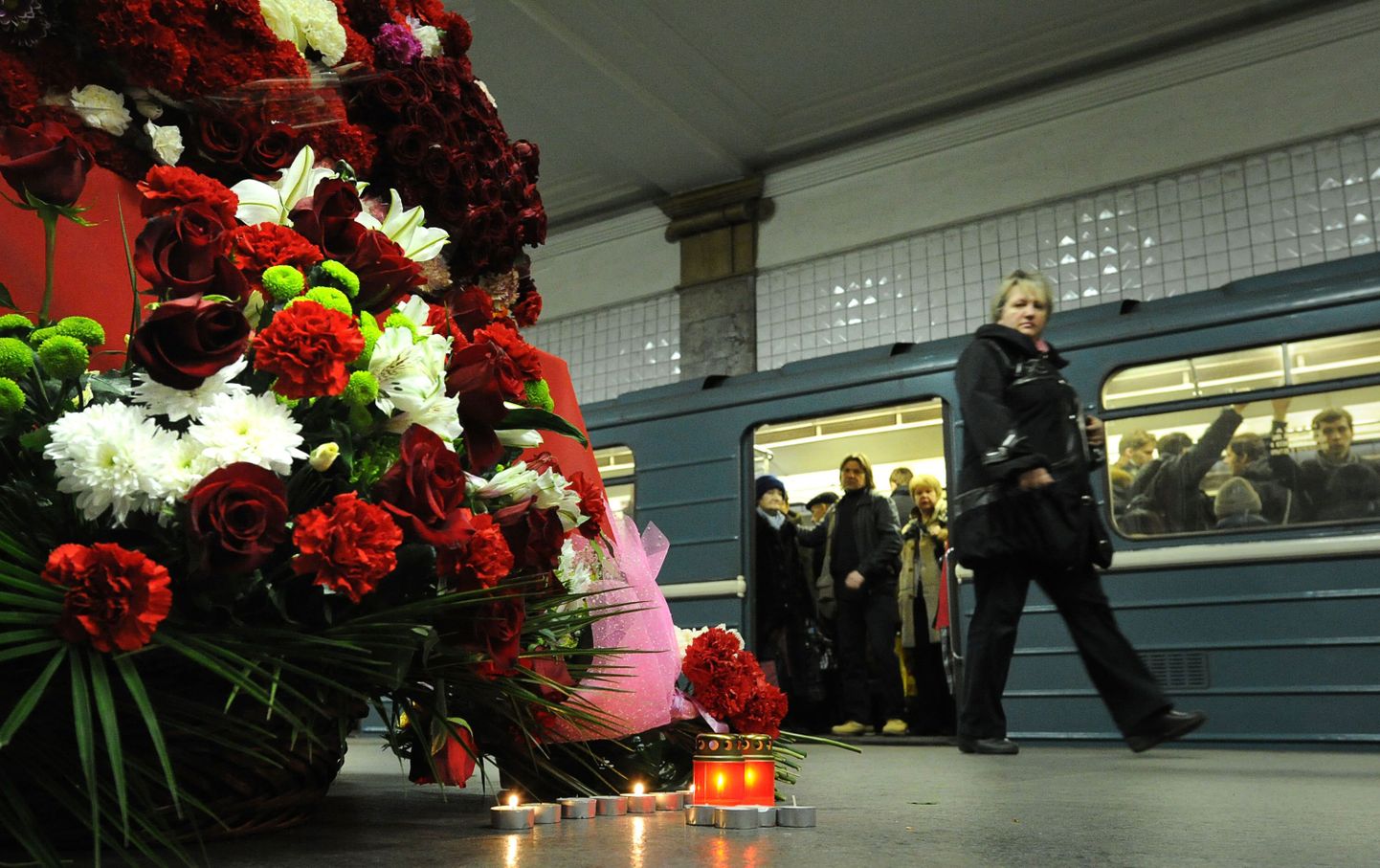 2010. aasta terrorirünnaku mälestamine aasta hiljem Moskva metroojaamas.
