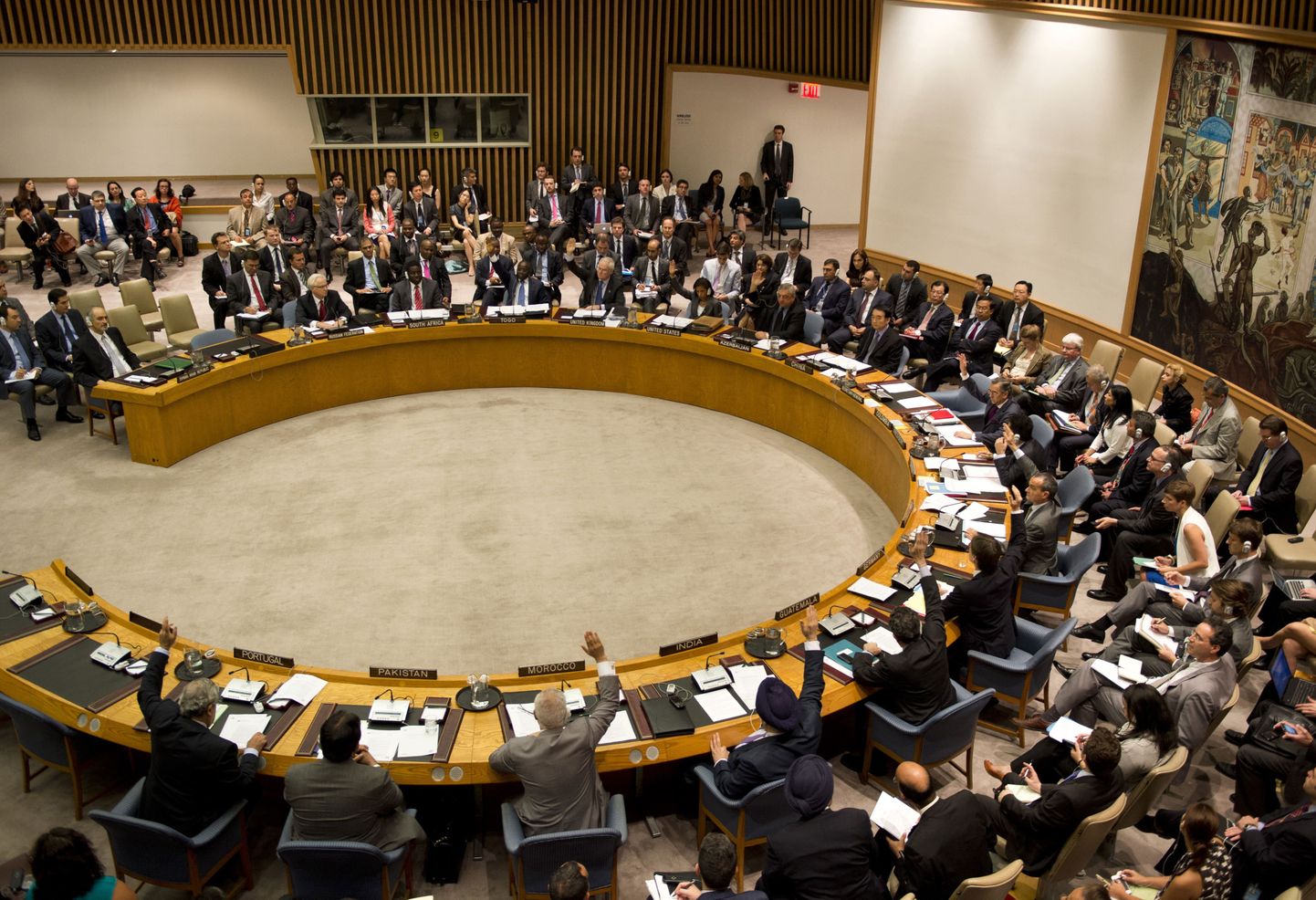 ÜRO Julgeolekunõukogu liikmed hääletamas