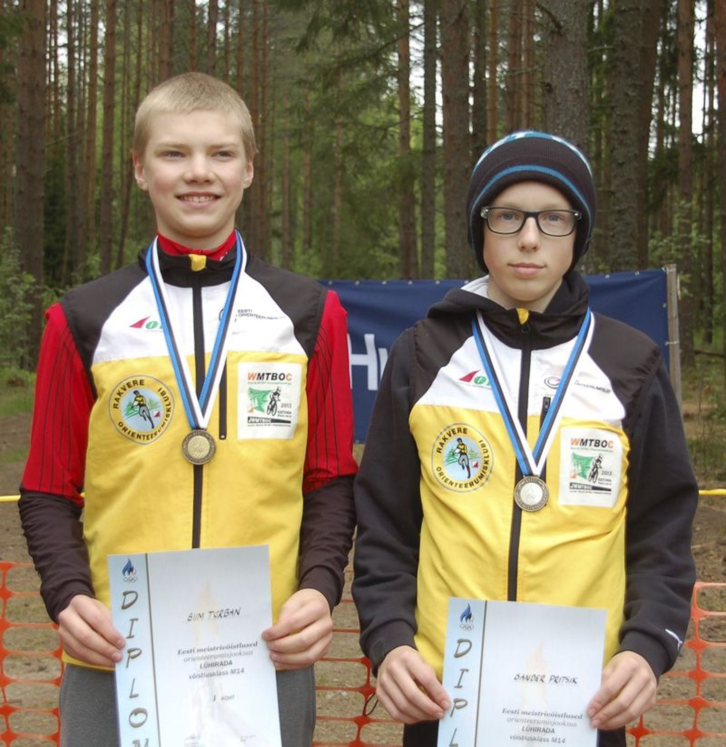 Eesti meistritiitli omanik Siim Turban (vasakult) ja hõbemedali saanud Sander Pritsik võtsid M14 klassis kaksikvõidu.