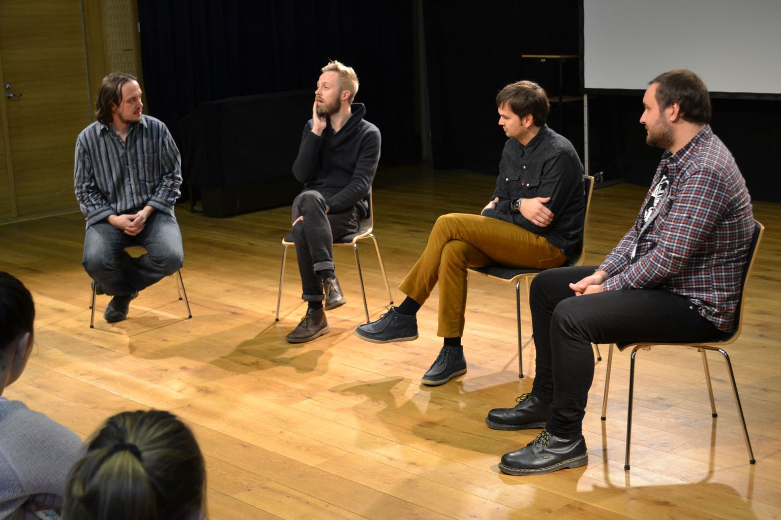 "4 kooli fest" paneeldiskussioon Türi kultuurikeskuses.