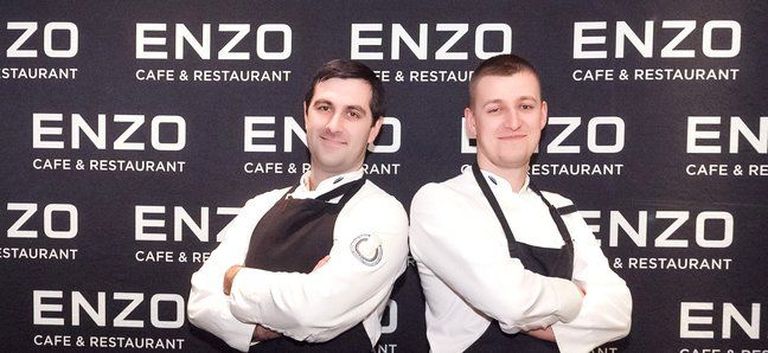 Братья Дмитрий и Вадим Фоменко во время работы в ресторане Enzo.