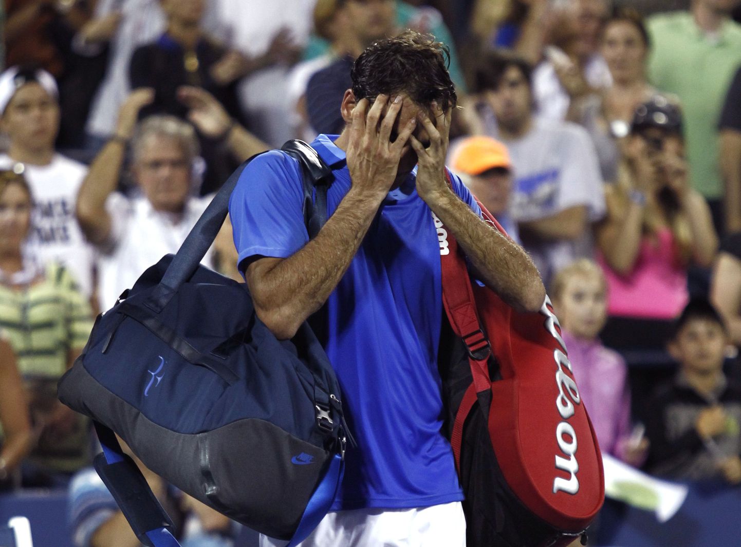 Pettunud Roger Federer. Tema jaoks lõppes US Open juba neljandas ringis.