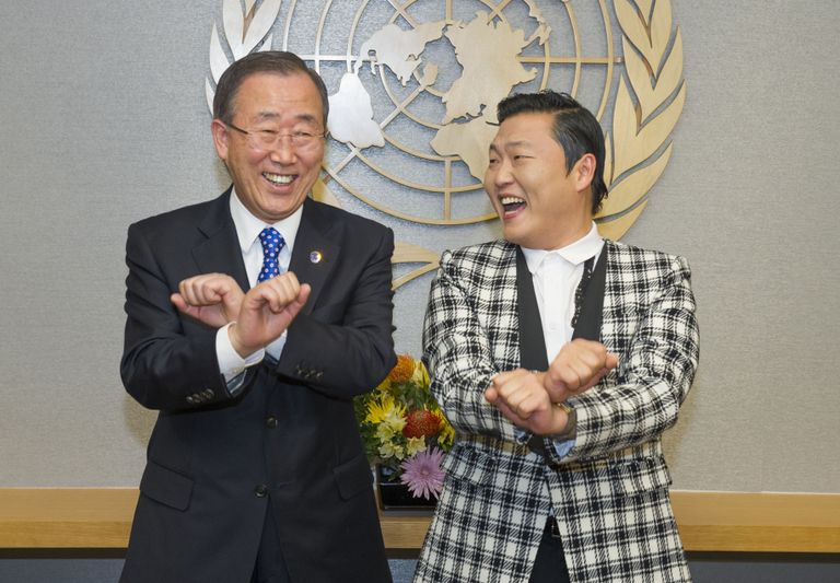 Пан Ги Мун и рэпер PSY станцевали в ООН. Фото: Scanpix