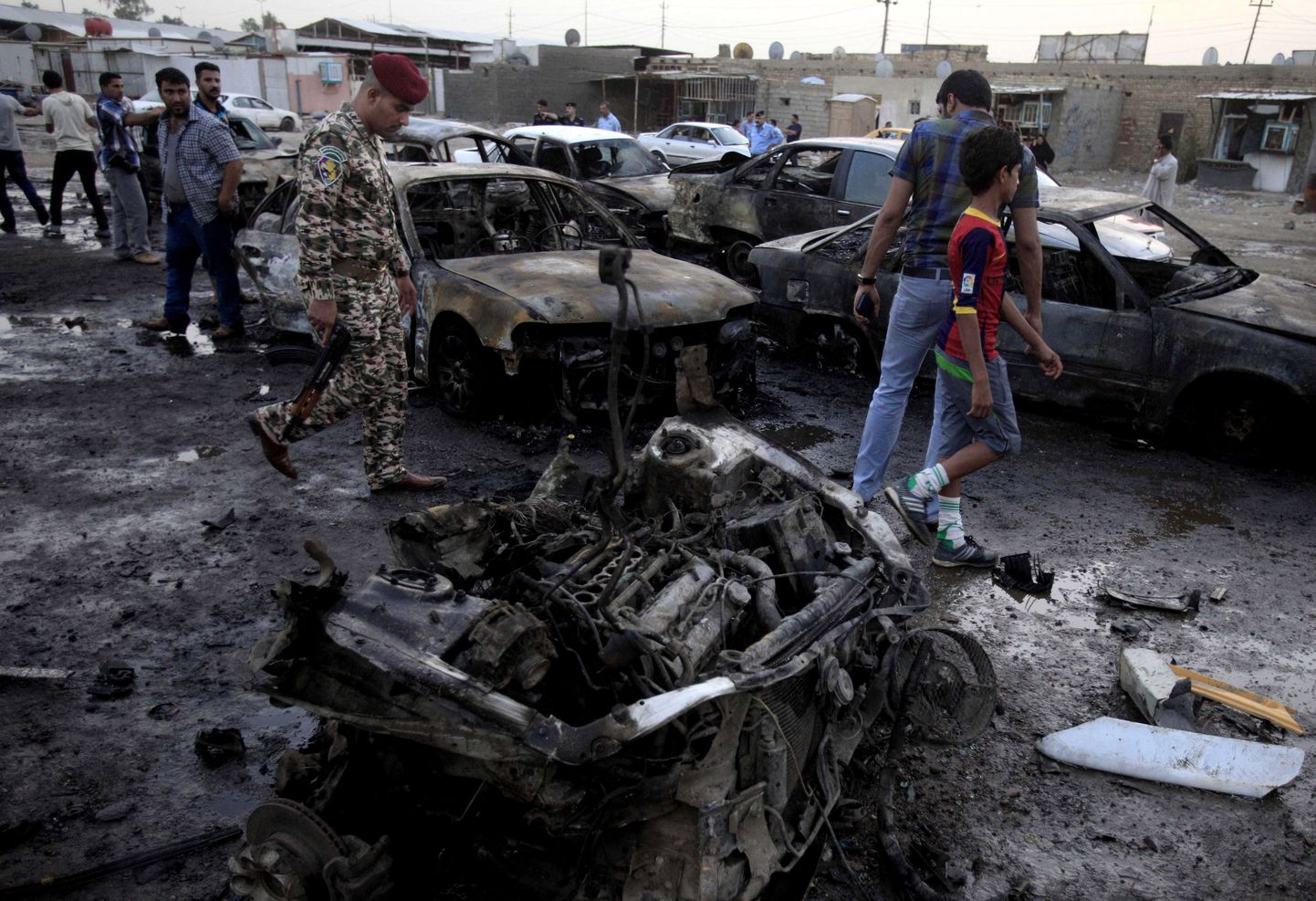 Iraagis sai esmaspäeval pommiplahvatustes surma vähemalt 58 ja sai vigastada 187 inimest.