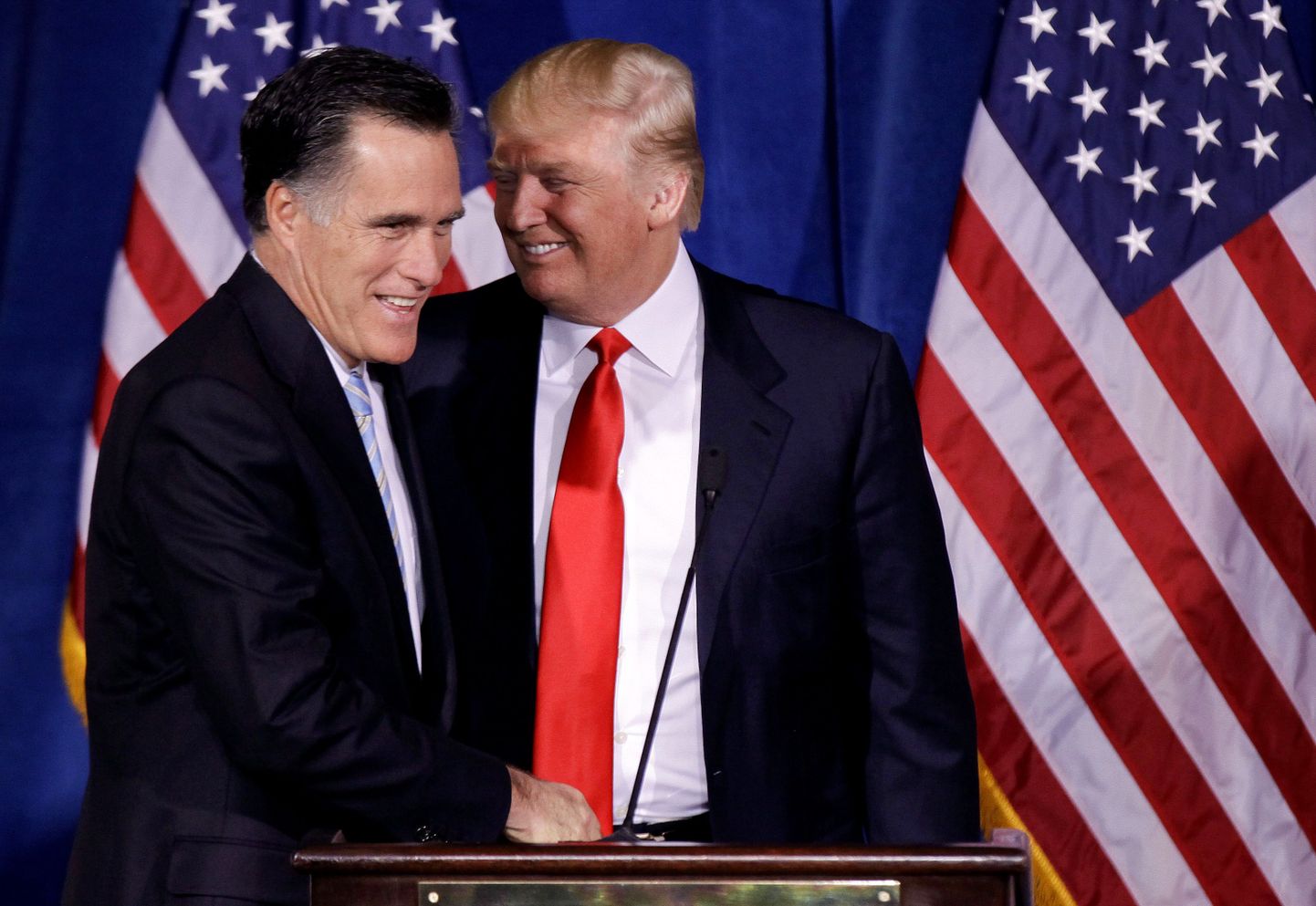 Mitt Romney (vasakul) ja Donald Trump eile Las Vegases.