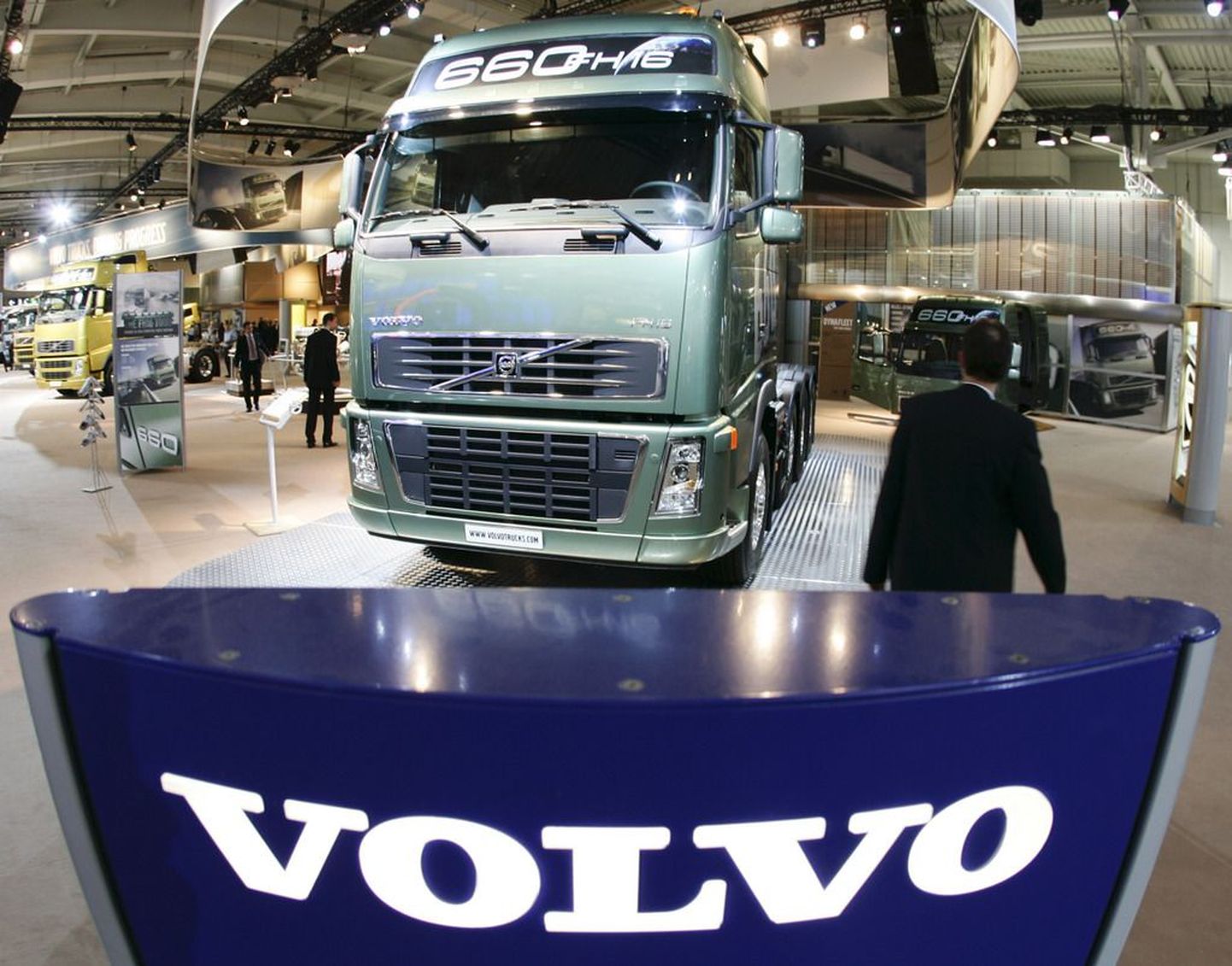 Грузовик Volvo.