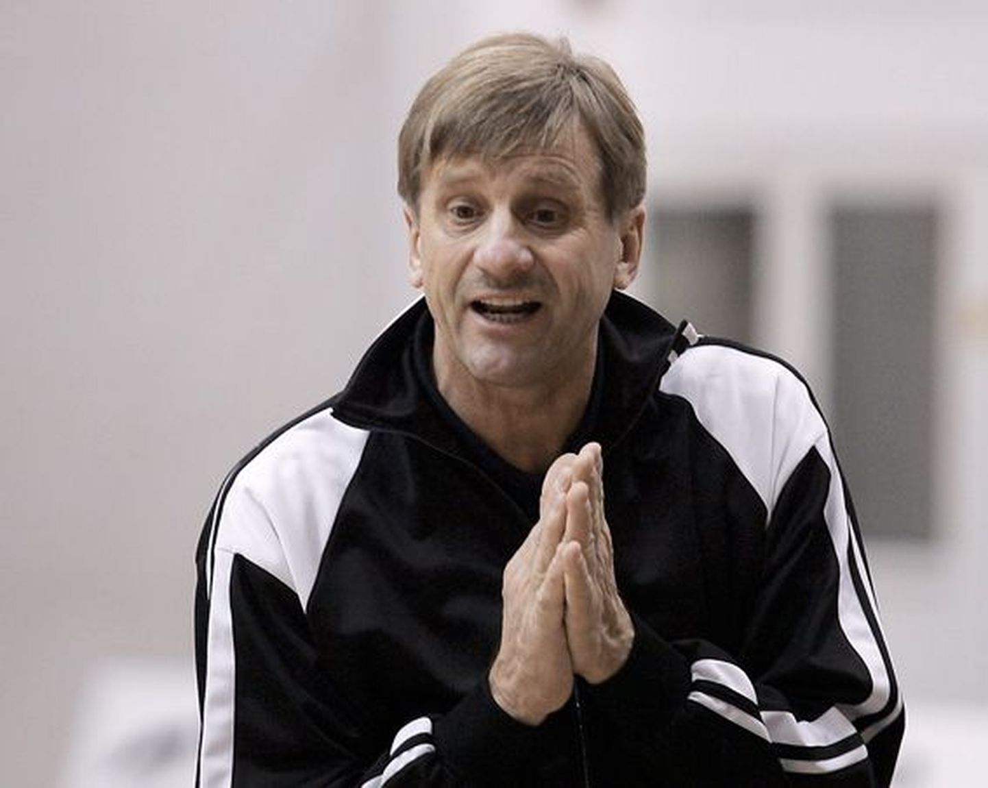 Võrkpalliklubi Rivaal treener Mati Merirand pääses kakskümmend aastat tagasi Estonia katastroofist tänu veale Eesti meistrivõistluste kalendris.