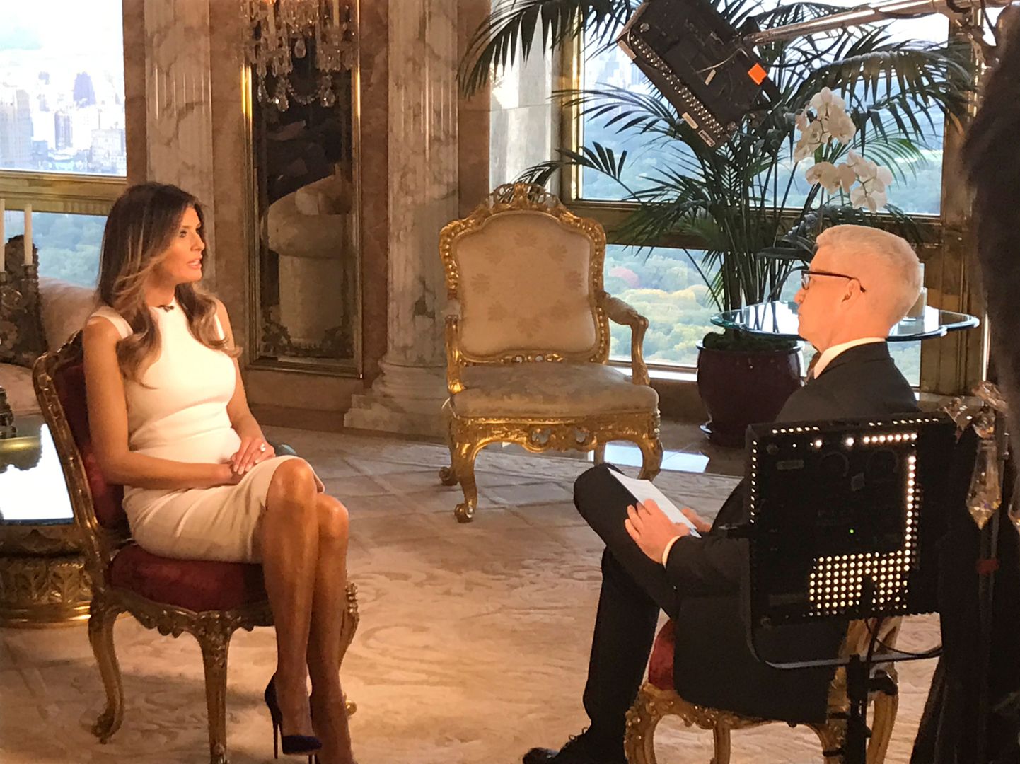 Melania Trump ja CNNi saatejuht Anderson Cooper