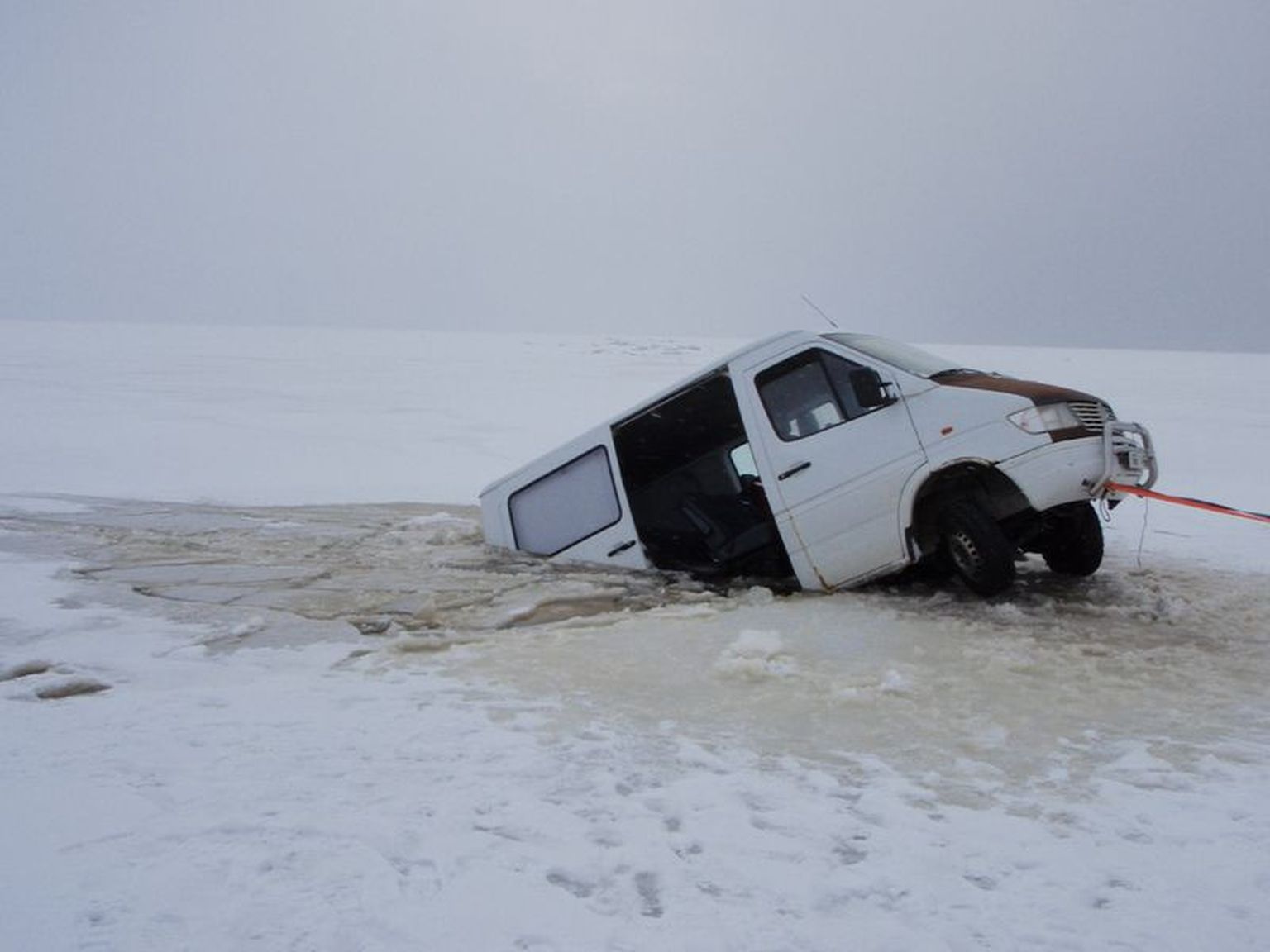 Pildil kujutatud õnnetus juhtus merejääl 2009. aasta veebruaris.