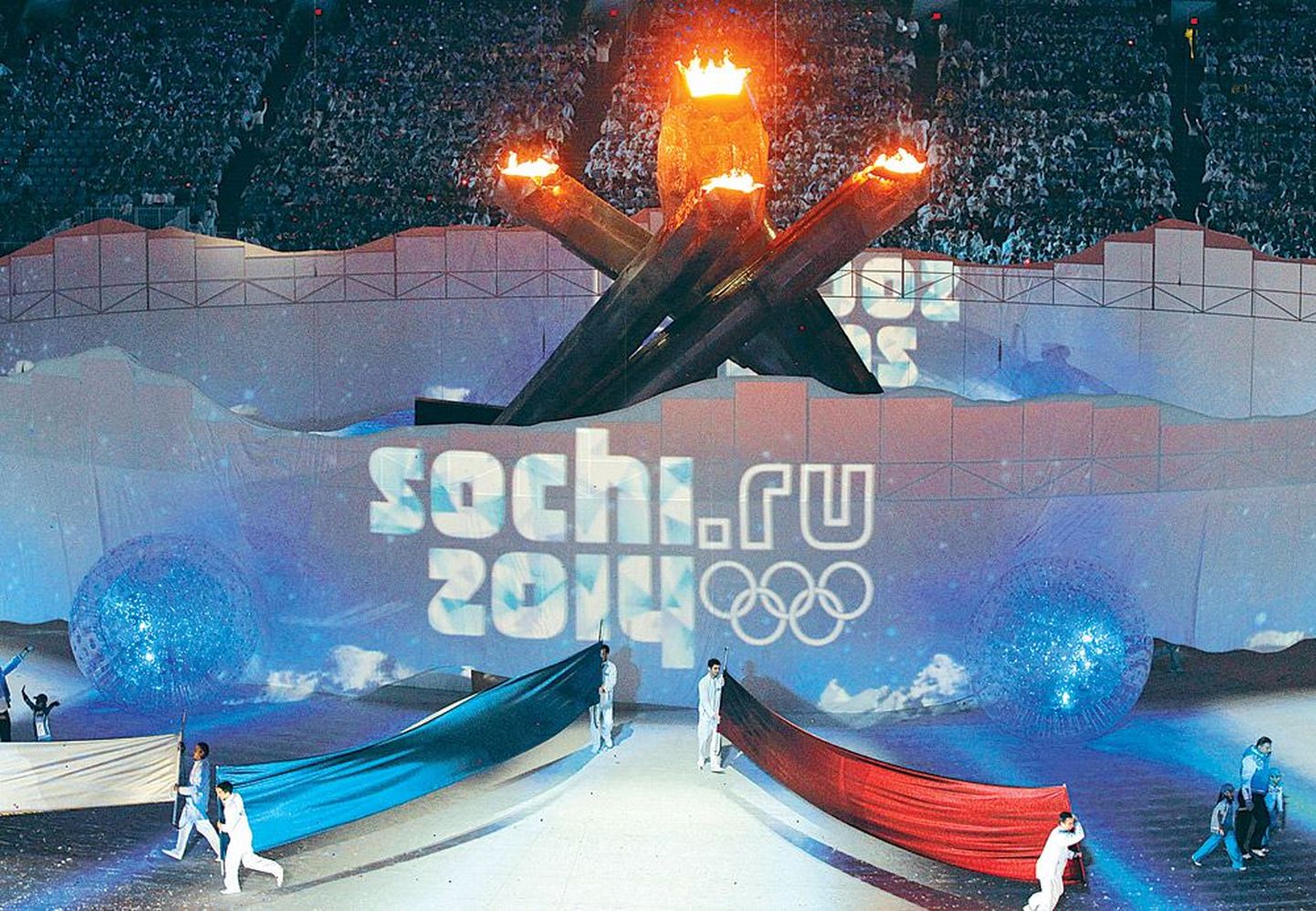2010. aastal Vancouveris peetud talimängude lõputseremoonial esitleti Sotši 2014. aasta talimängude sümboolikat. Võib juhtuda, et esmakordselt Eesti teleajaloos ei vahenda kahe aasta pärast eestimaalastele olümpiaülekandeid rahvusringhääling.