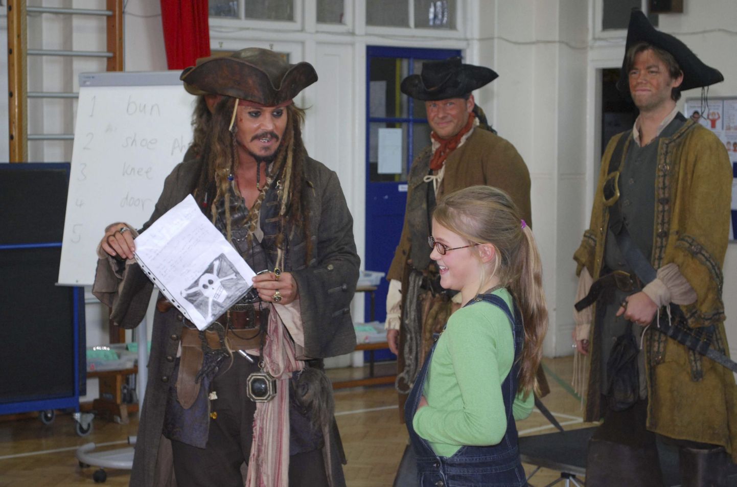 Johnny Depp üllatas kooliõpilasi