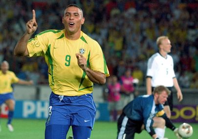Brasiilia ja Saksamaa on seni MMidel kohtunud vaid ühe korra, kui 2002. aasta finaalis alistas Brasiilia kange konkurendi tänu Ronaldo väravatele 2:0.
