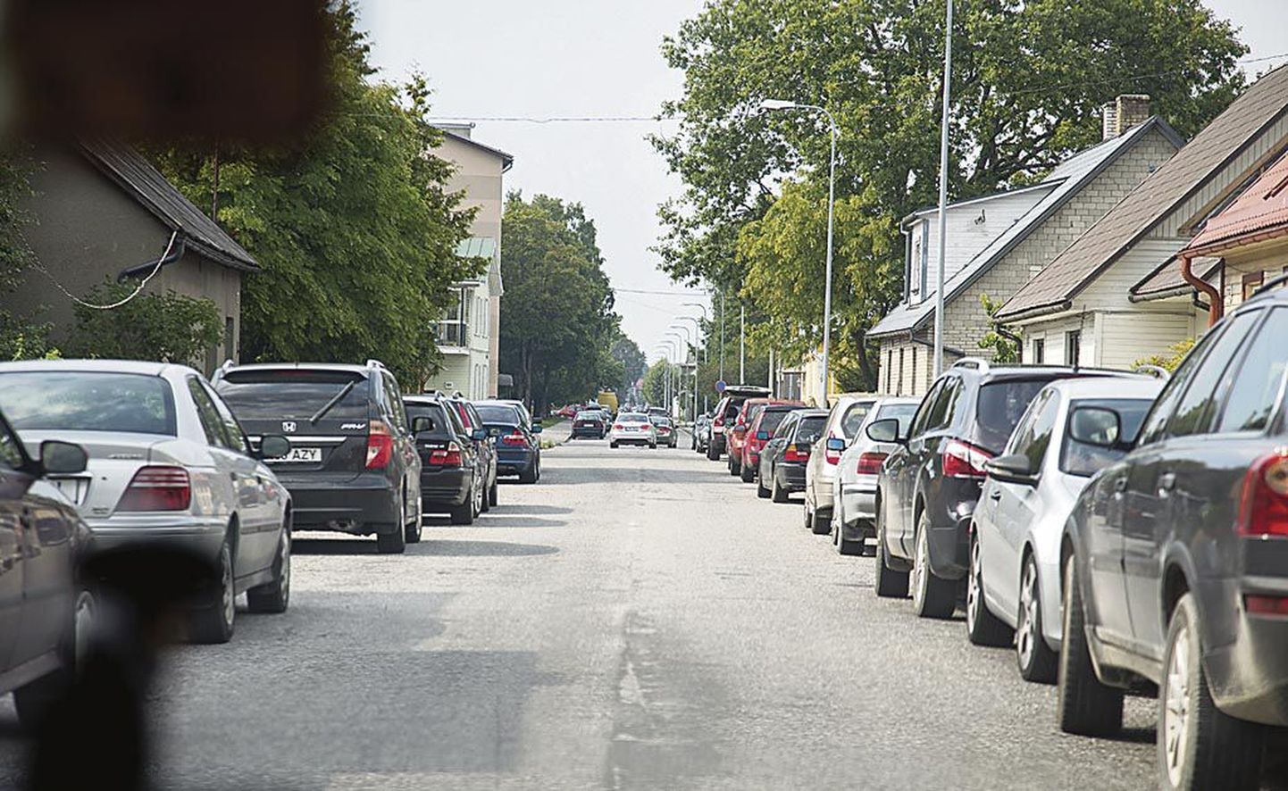 Kuna Weekend Festivali ajal on liiklus Pärnus piiratud ja linnas on tavapärasest rohkem inimesi, on soovitatav minna ranna piirkonda jalgsi või kergliiklusvahendiga.
