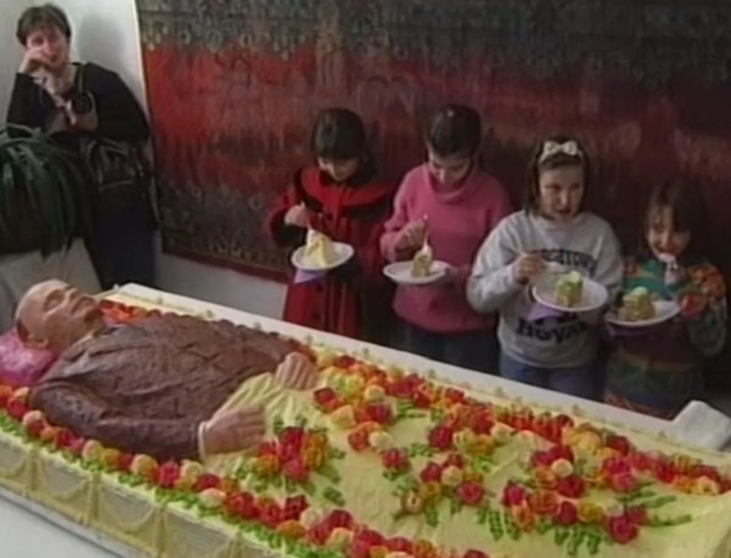 Õudne! Surnud Lenini tort