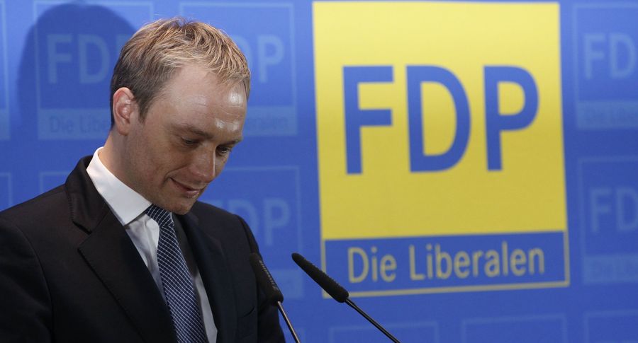 Лидер немецкой либеральной партии призвал временно закрыть глаза на аннексию Крыма