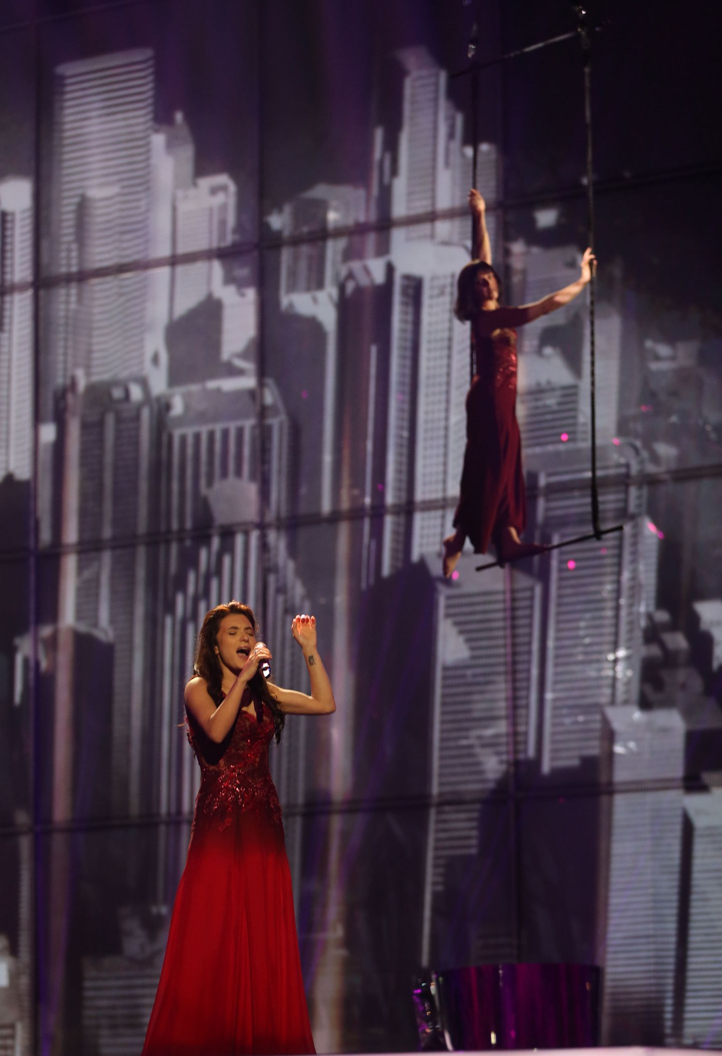 Aserbaidžaani Eurovisiooni etteastes näeb soomlannast akrobaati