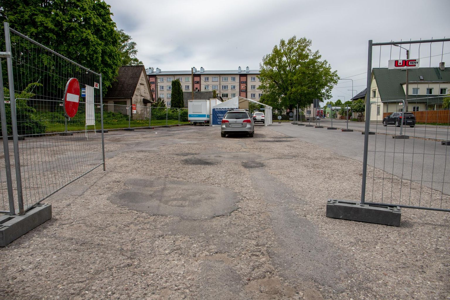 Qvalitase koroonaviiruse proovide võtmise telk on laupäevast alates masinatehase juures parklas.