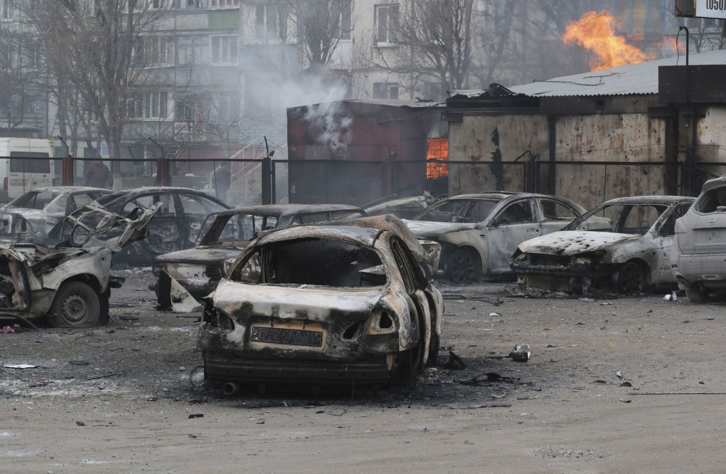 Mariupol pärast rünnakut, milles hukkus vähemalt 30 inimest