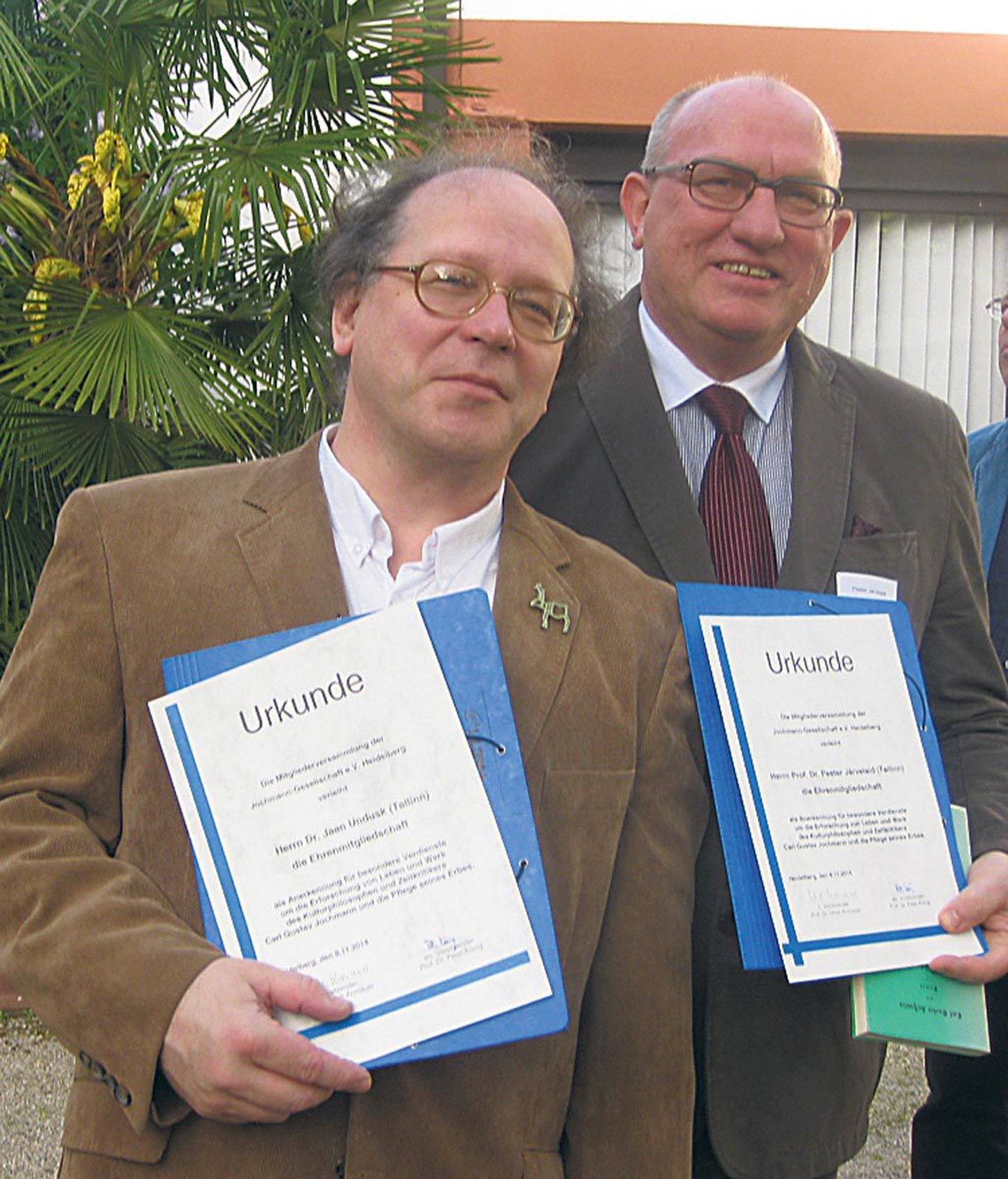 Akadeemik Jaan Undusk (vasakul) ja professor Peeter Järvelaid.