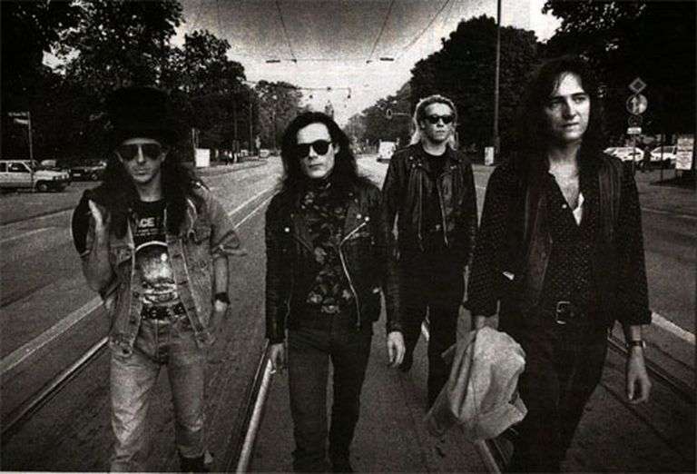 «The Sisters Of Mercy» 80. gados 