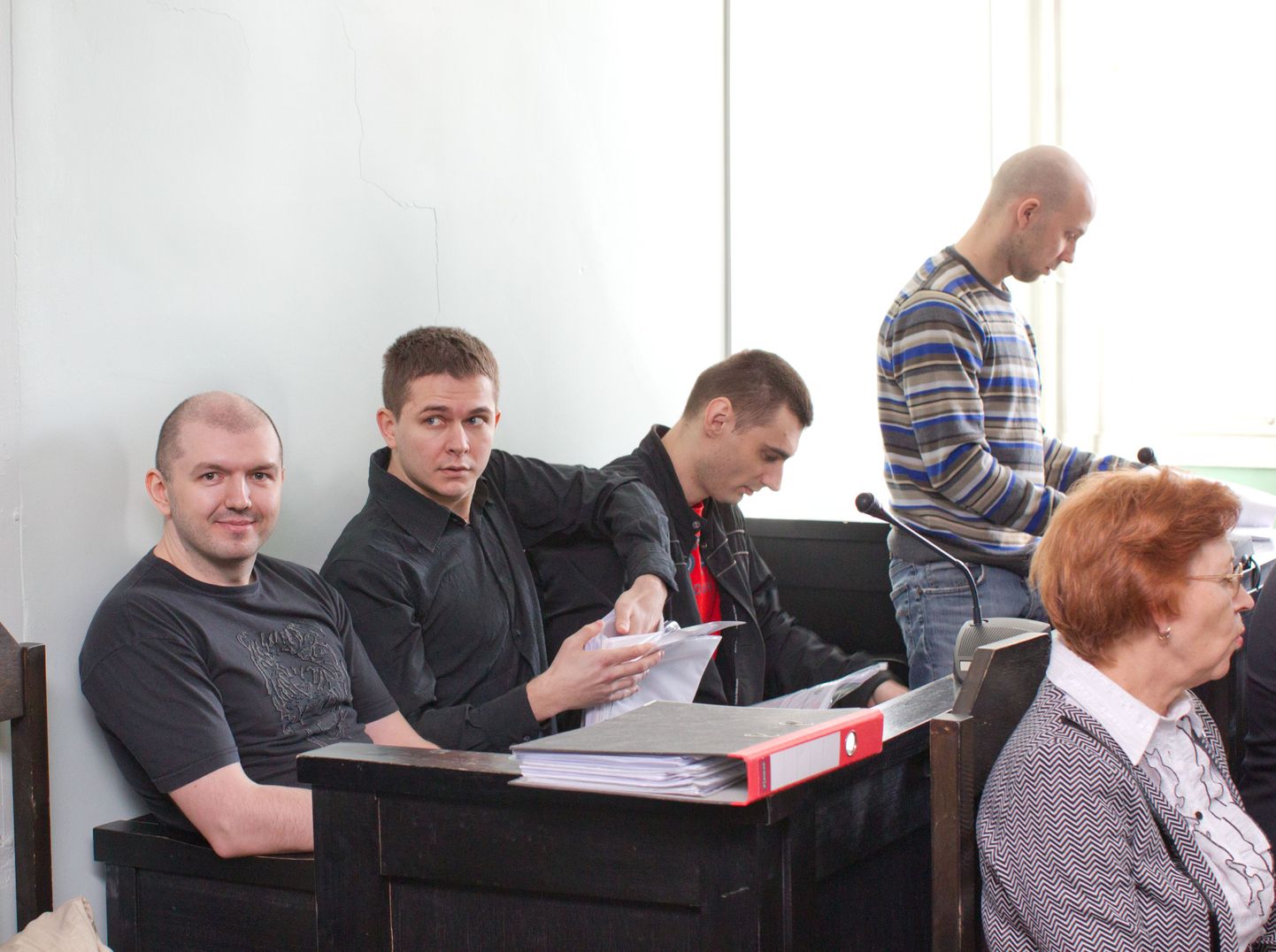 Обвиняемые в совершении киберпреступлений Дмитрий Егоров, Константин Полтев,Владимир Чащин в суде.