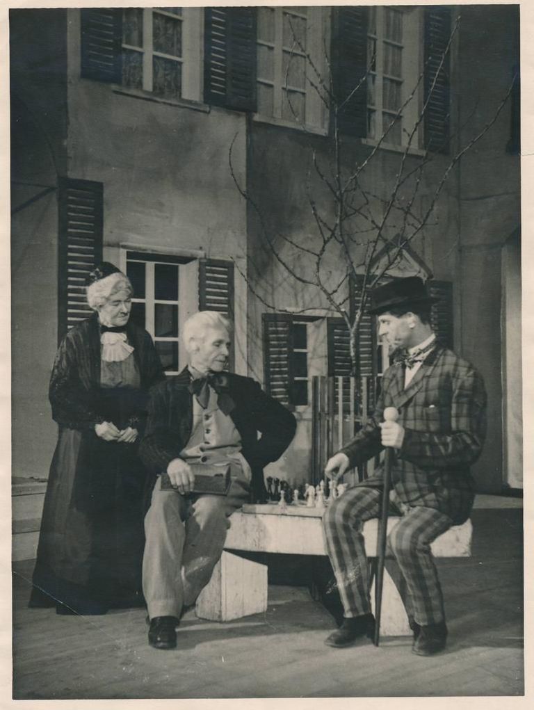 Teater Vanemuine. Stseen Imre Kalmani operetist Montmartre'i kannike (Amalie Konsa, Hans Kirk, Ants Liivak). 1949. a. , TM F 173:52, Tartu Linnamuuseum