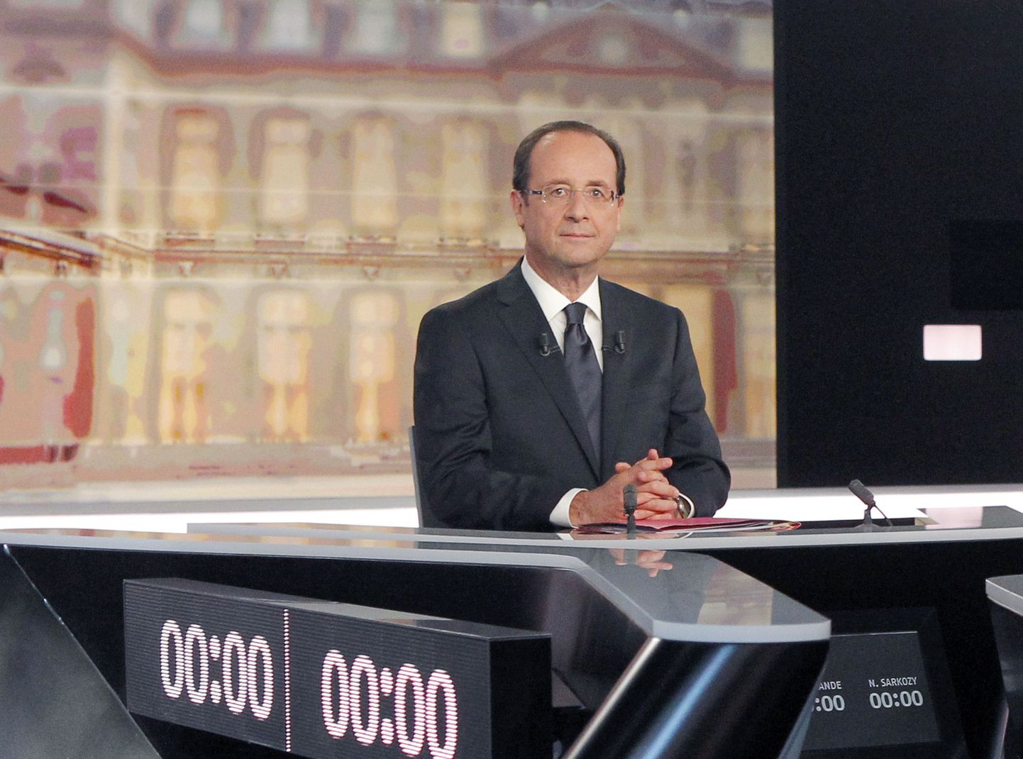 Prantsuse sotsialistide presidendikandidaat François Hollande enne eileõhtust teledebatti.