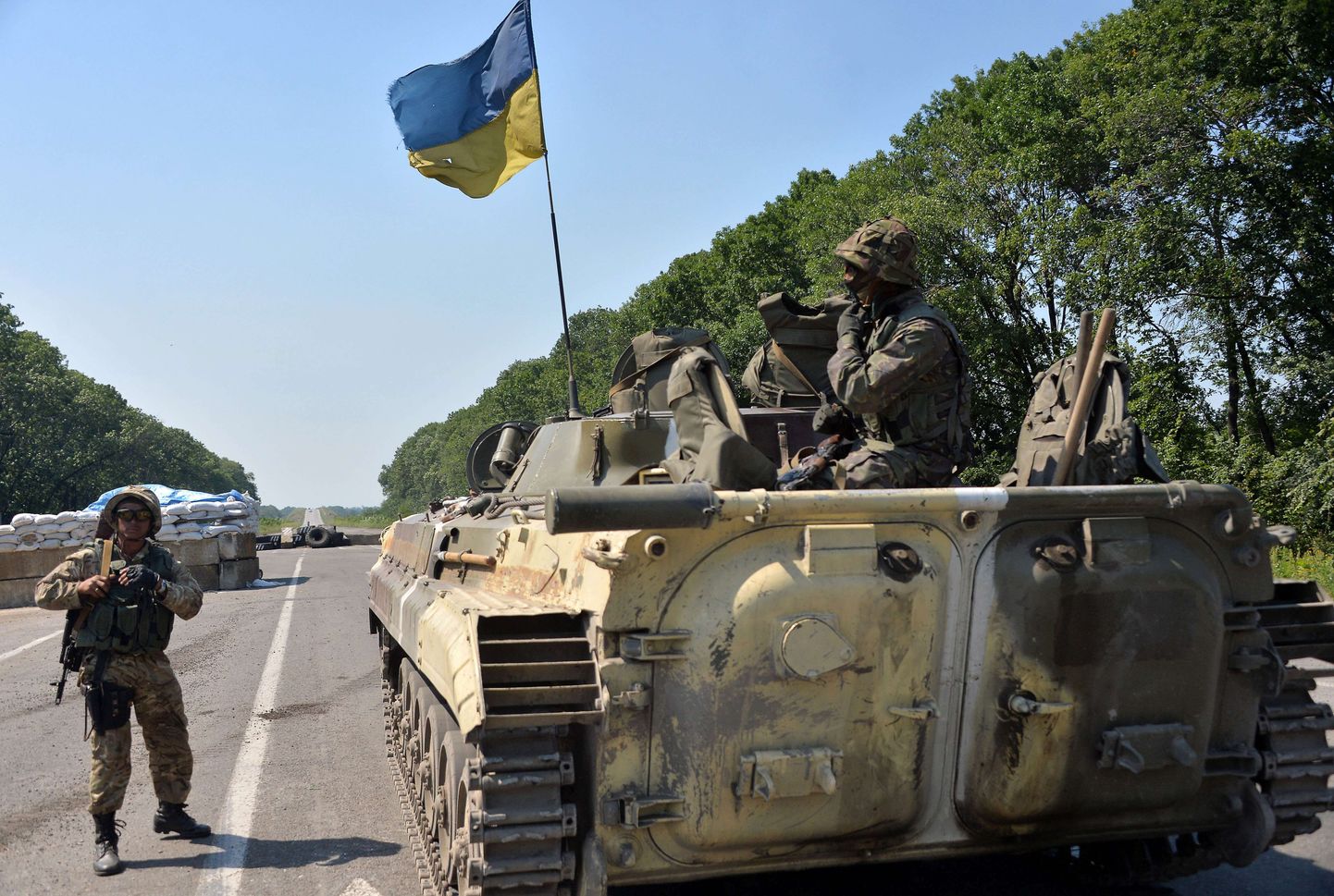 Ukraina armee kontrollpunkt Luganski lähedal.