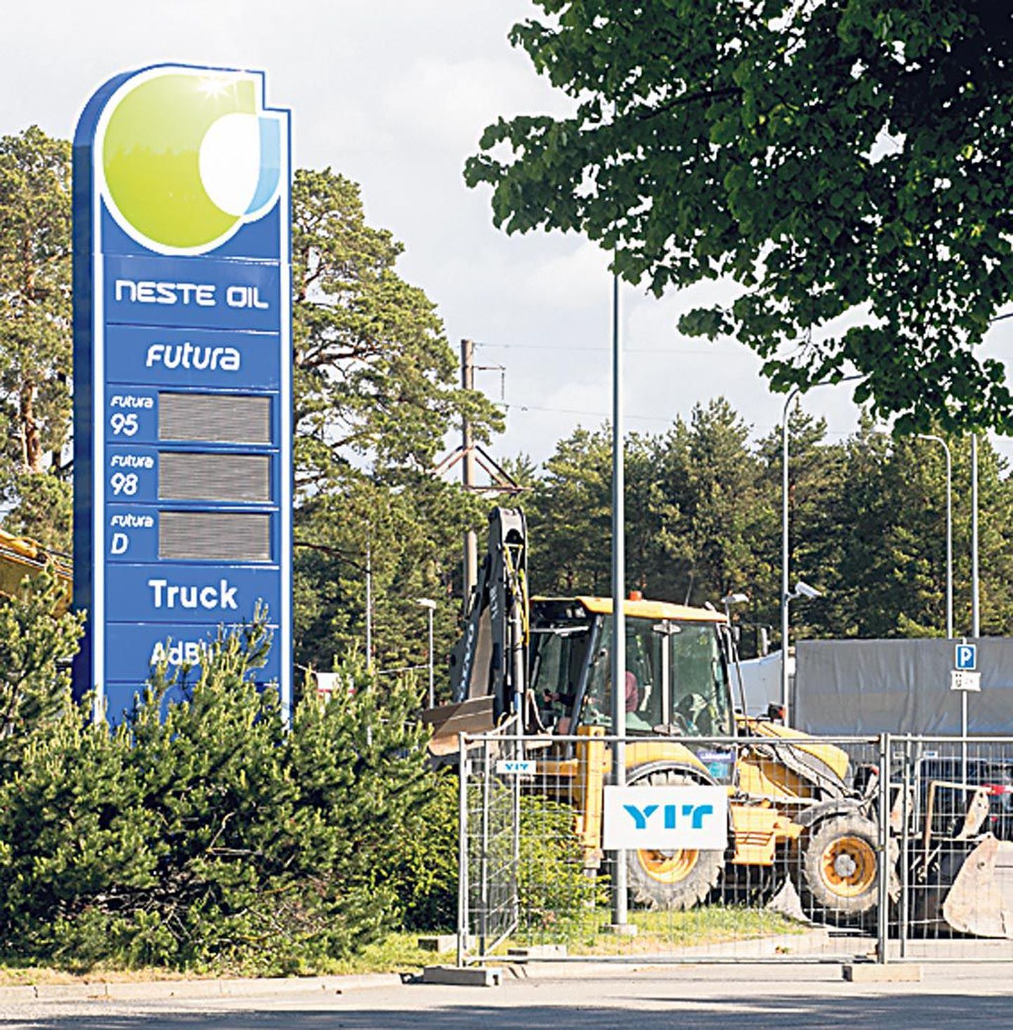 Pärnusse Riia maantee äärde Neste tankla kõrvale ehitatakse autojuhtide puhke- ja söögikoht.