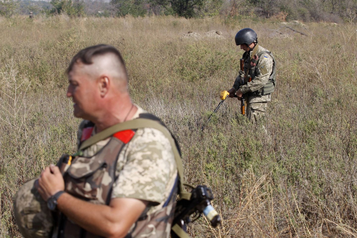 Ukraina demineerijad Donetski lähedal.