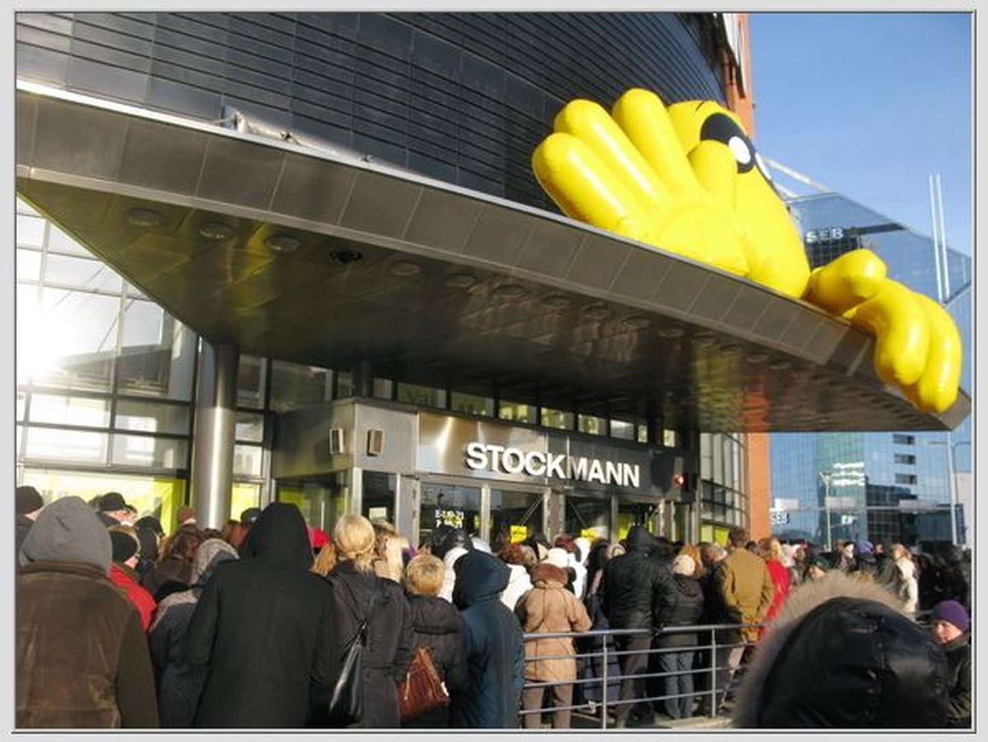 Tallinna kesklinnas asuvas Stockmanni kaubamajas algasid järjekordsed Hullud Päevad.