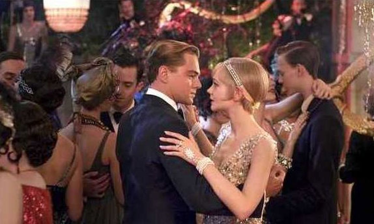 Kaader filmist «Suur Gatsby». Esiplaanil Leonardo DiCaprio ja Carey Mulligan
