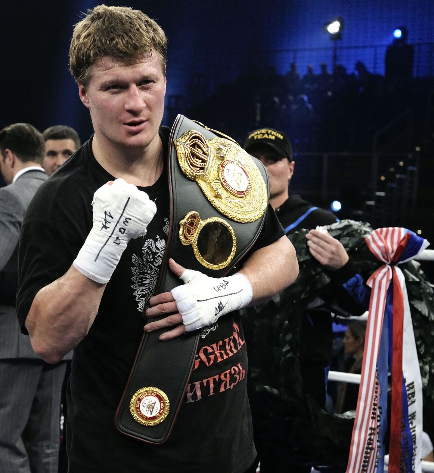 Александр Поветкин защитил титул чемпиона WBA