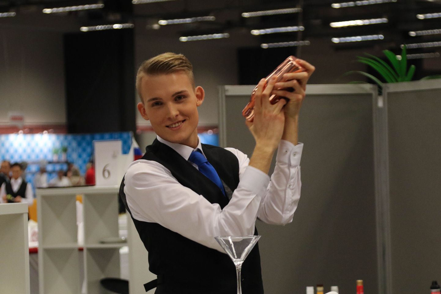 Erik Tammeleht võitis Rootsis üleeuroopalistel teenindajate kutsemeistrivõistlustel EuroSkills meisterlikkuse medali.