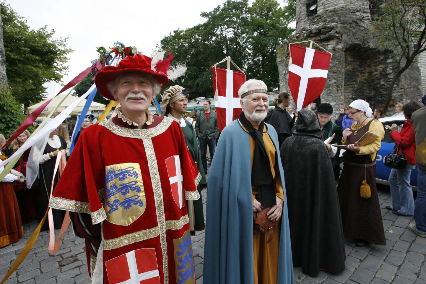 Дни средневековья в Таллинне в 2009 году. Праздничная процессия в Старом городе