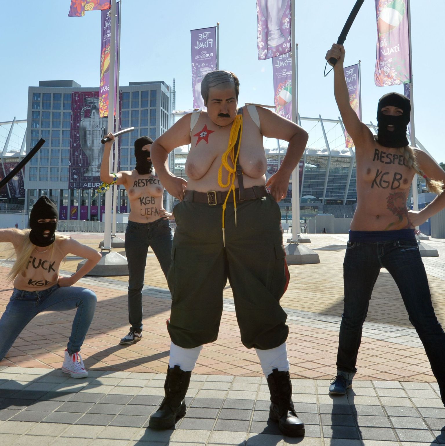 Акция Femen накануне финала Евро-2012.