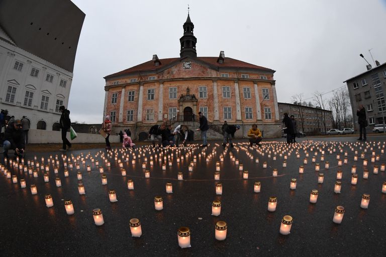 Narvas mälestati küüditamise ohvreid.