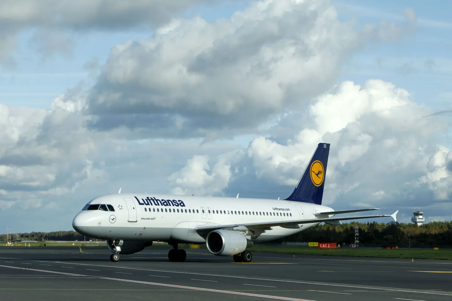 Самолет Lufthansa. Иллюстративный снимок.