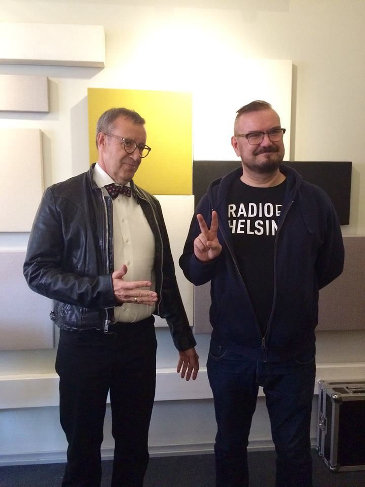 Toomas Hendrik Ilves (vasakul) külas Radio Helsinkil