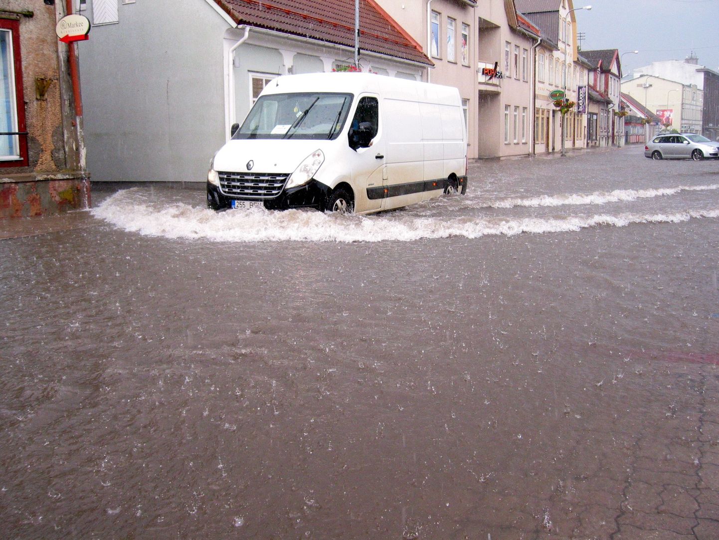Kahe aasta eest ujutas tugev äikesevihm Viljandi südalinnas mitu kohta üle.