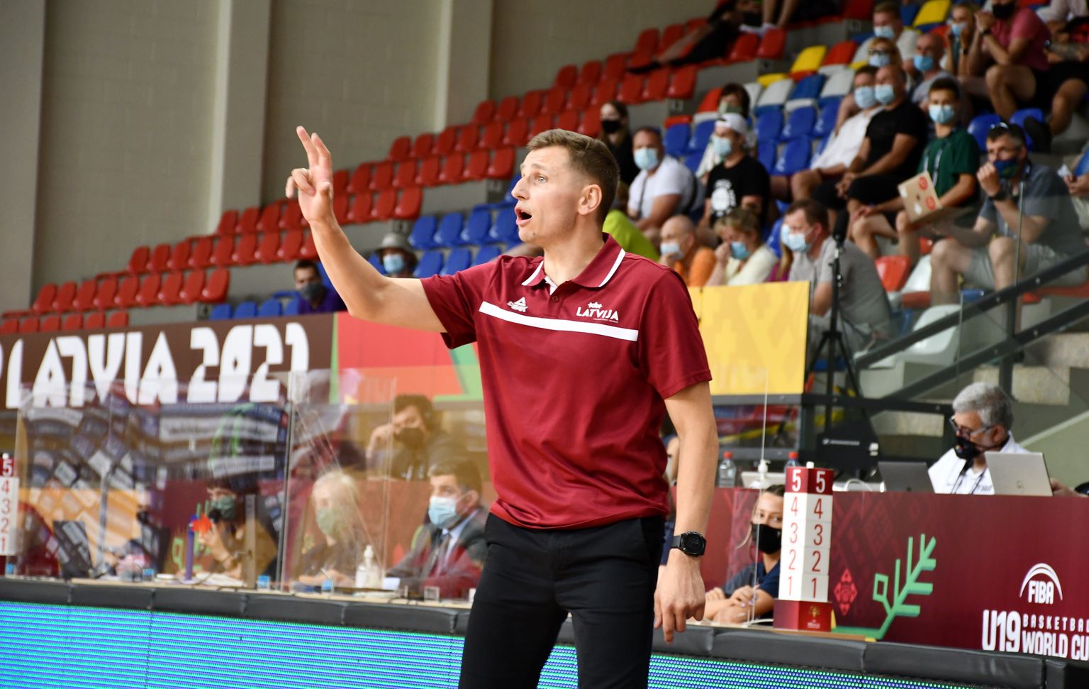 Nikolajs Mazurs.