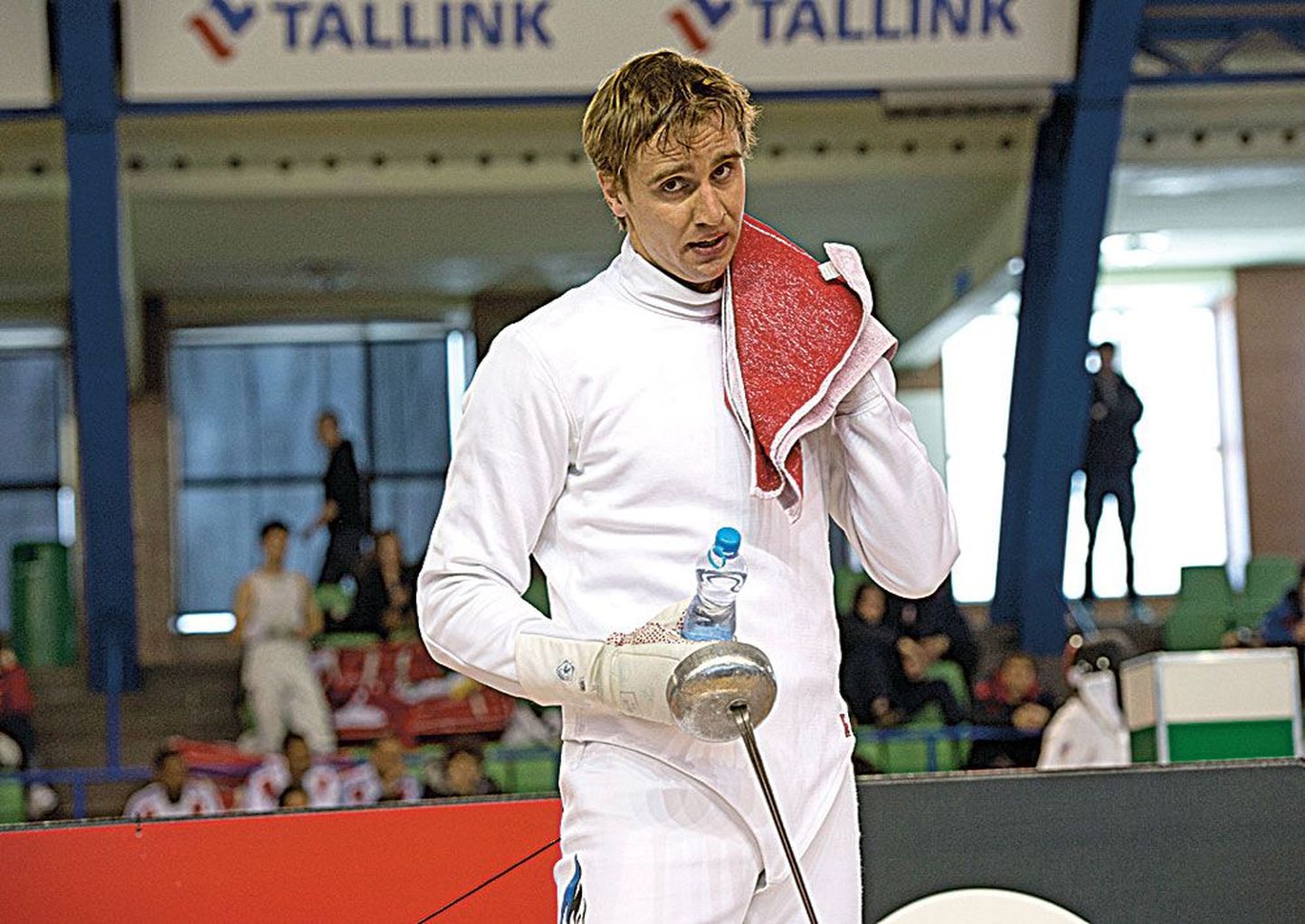 Николай Новоселов впервые официально готовится к соревнованиям под руководством тренера Игоря Чикинева.