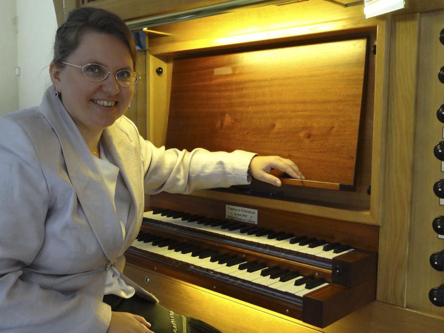Tuuliki Jürjo töötab organistina Viljandi Jaani ja Pauluse kirikus.