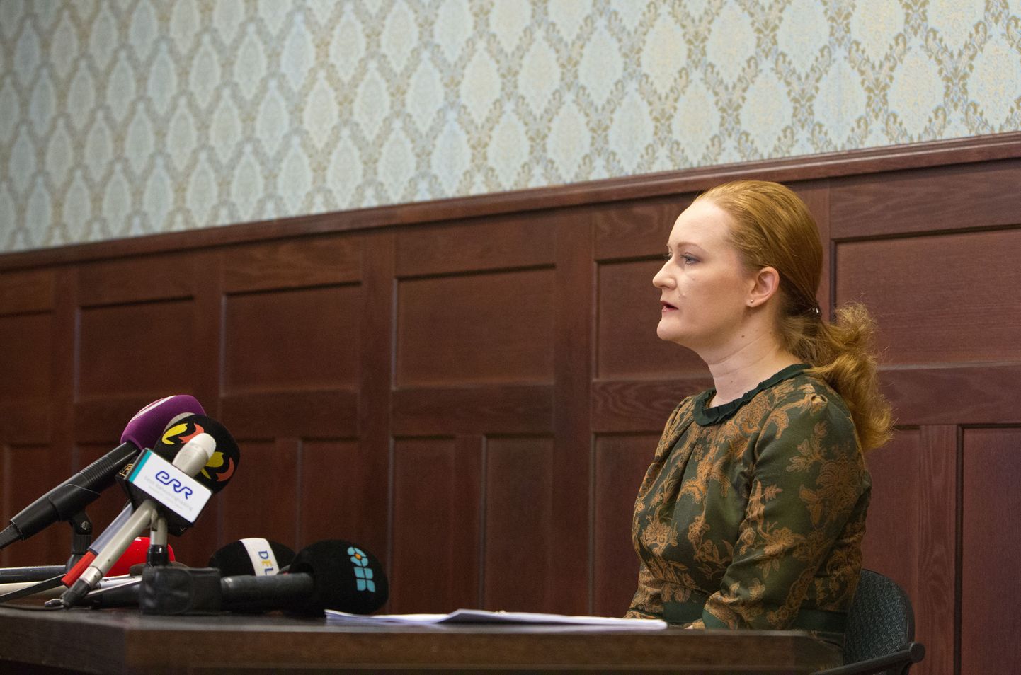 Juhtiv riigiprokurör Heili Sepp andis ajakirjanikele Reformierakonna kriminaalasja lõpetamise kohta selgitusi.